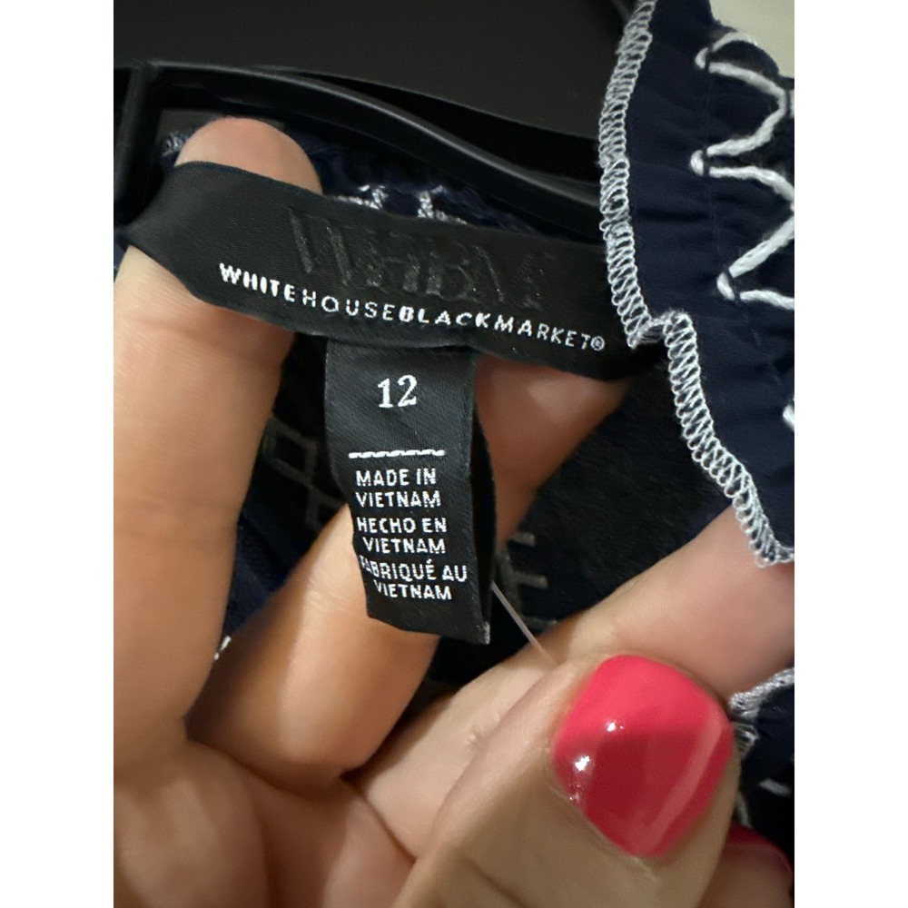 White House Black Market Navy Blue Contrast Stitch Smocked Top  Sz 12 NWT - Picture 3 of 7